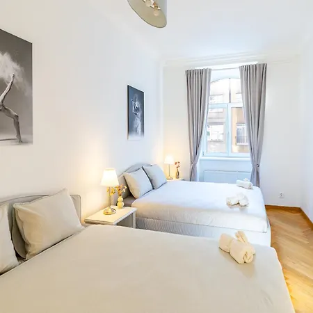 Center Wenceslas Square Premium Comfort Πράγα