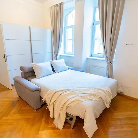 Center Wenceslas Square Premium Comfort