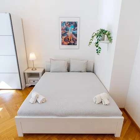 شقة Center Wenceslas Square Premium Comfort *
